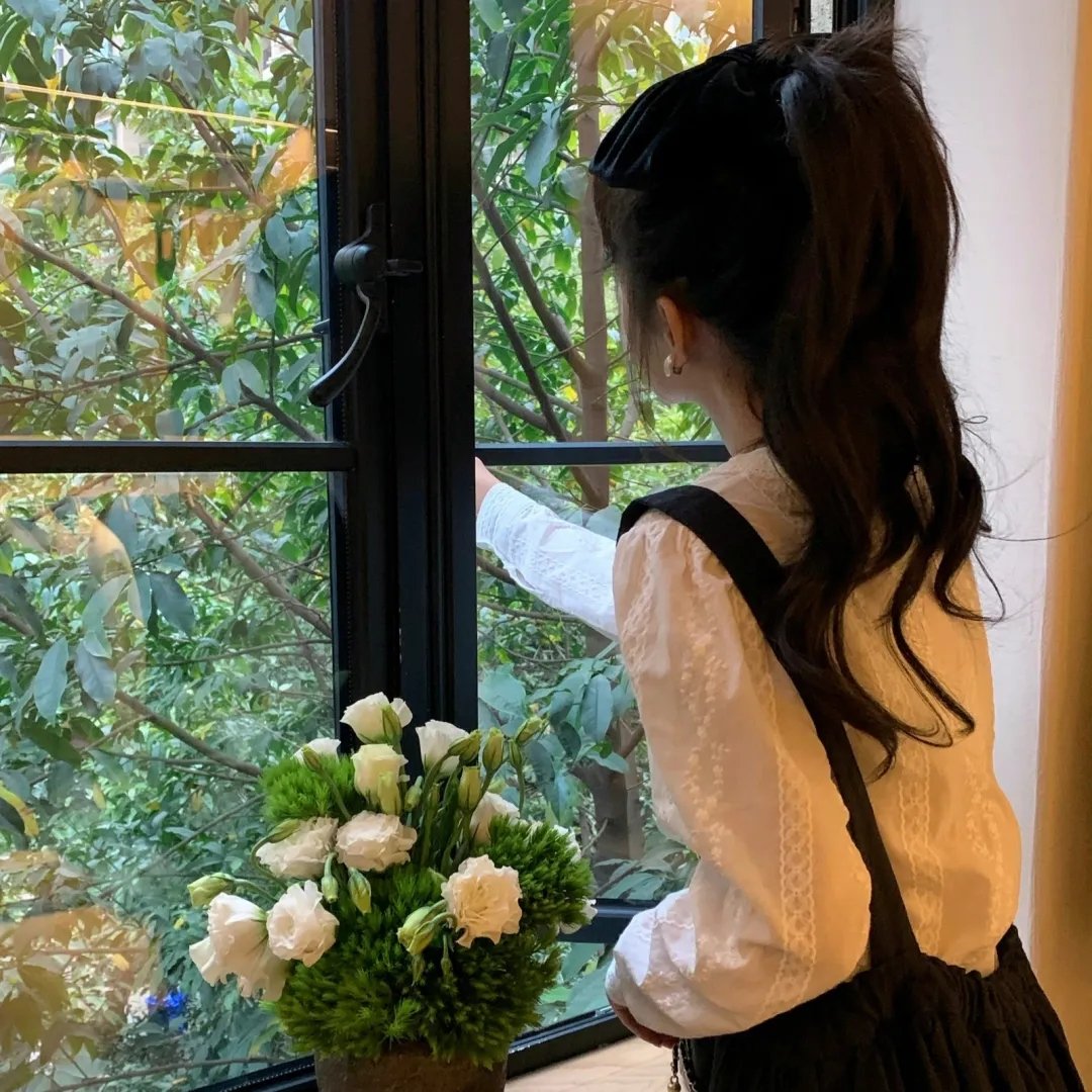阁楼里的花